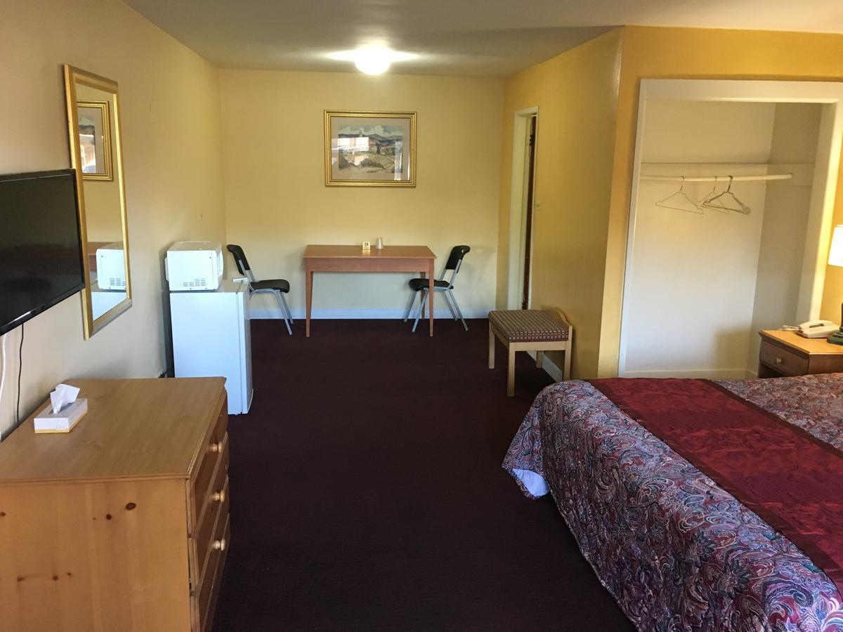 Midway Inn & Suites Oak Lawn Kültér fotó